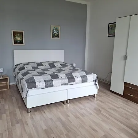 Strandferienwohnung Am Scharmuetzelsee Apartman Diensdorf-Radlow